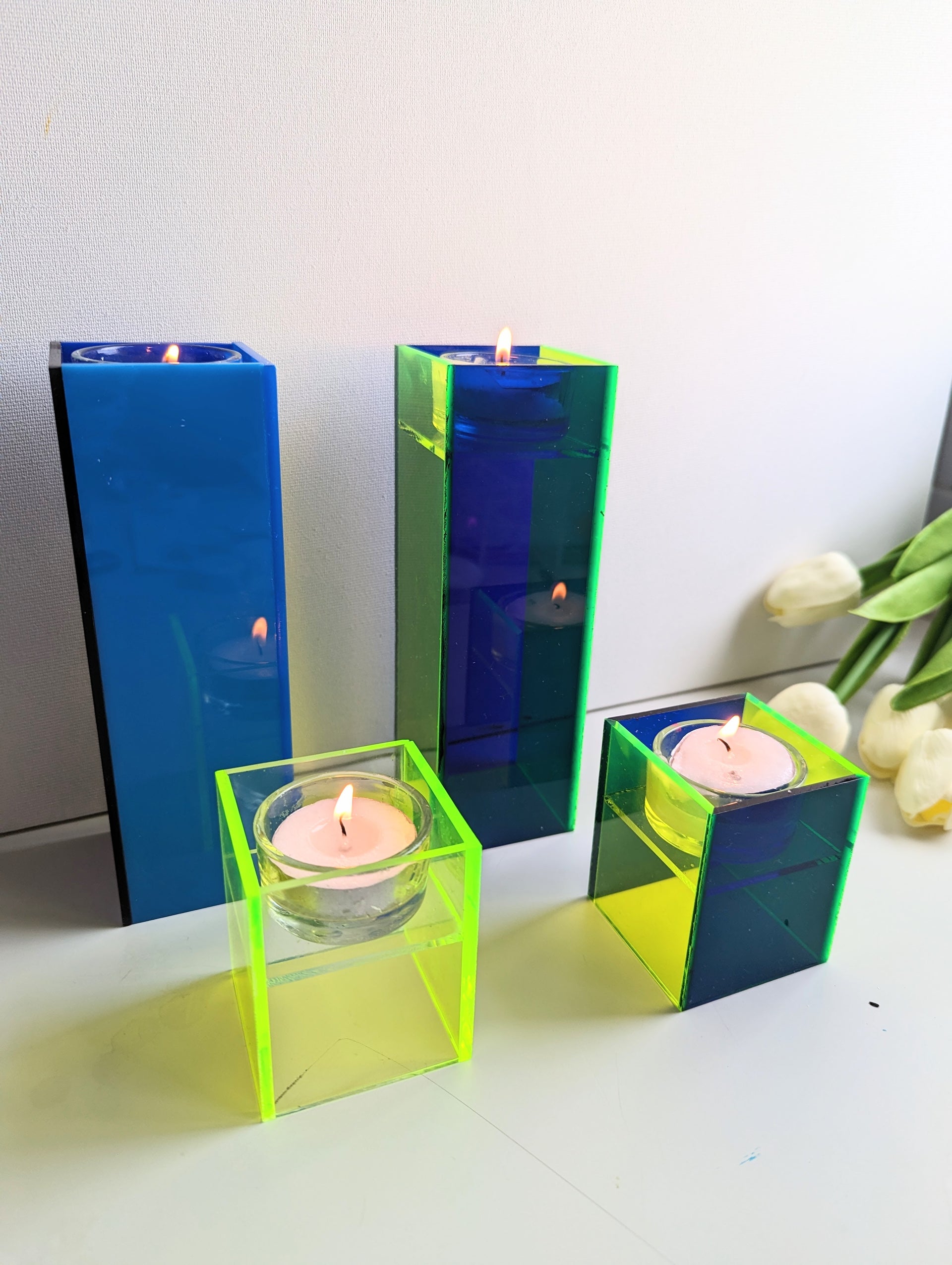 Suspended illusion - 2 units